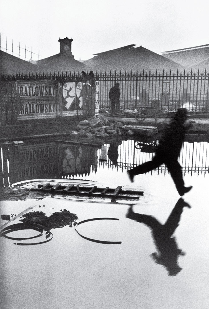 Henri Cartier-Bresson: Behind the Gare Saint-Lazare, Paris, França, 1932