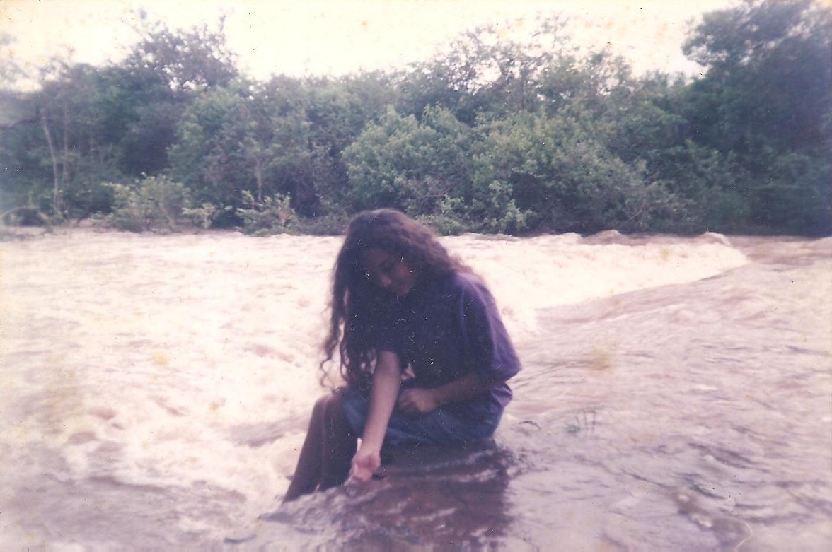 Luiza no rio Carrasco do Pinto – Piauí